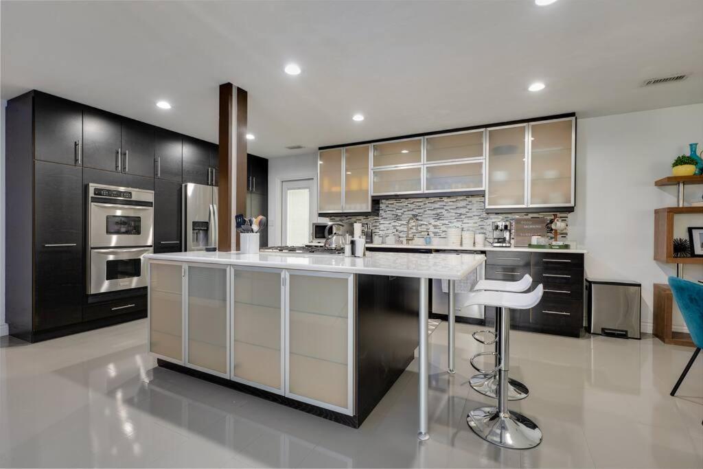 Uf Sunshine House - Patio & Bbq - Chef Kitchen - Ev Car Station - Upscale Neighborhood! Villa Gainesville Eksteriør billede