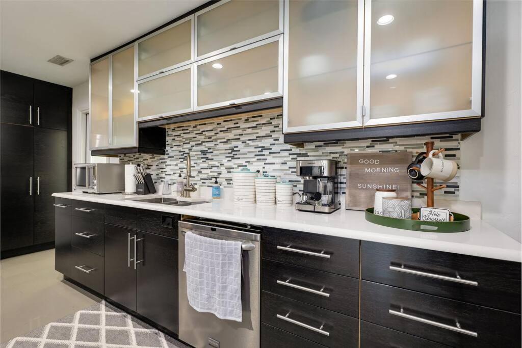Uf Sunshine House - Patio & Bbq - Chef Kitchen - Ev Car Station - Upscale Neighborhood! Villa Gainesville Eksteriør billede