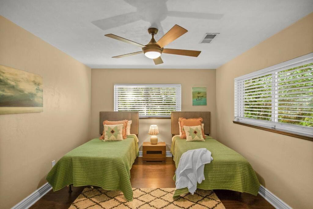 Uf Sunshine House - Patio & Bbq - Chef Kitchen - Ev Car Station - Upscale Neighborhood! Villa Gainesville Eksteriør billede